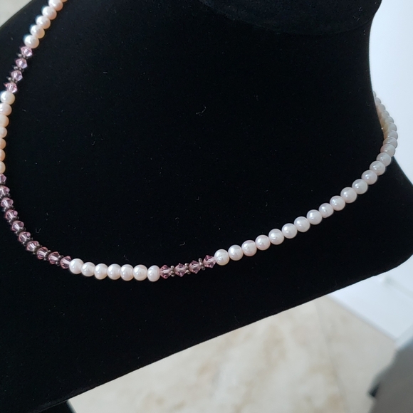 Pearl Necklace set - Picture 3 of 9